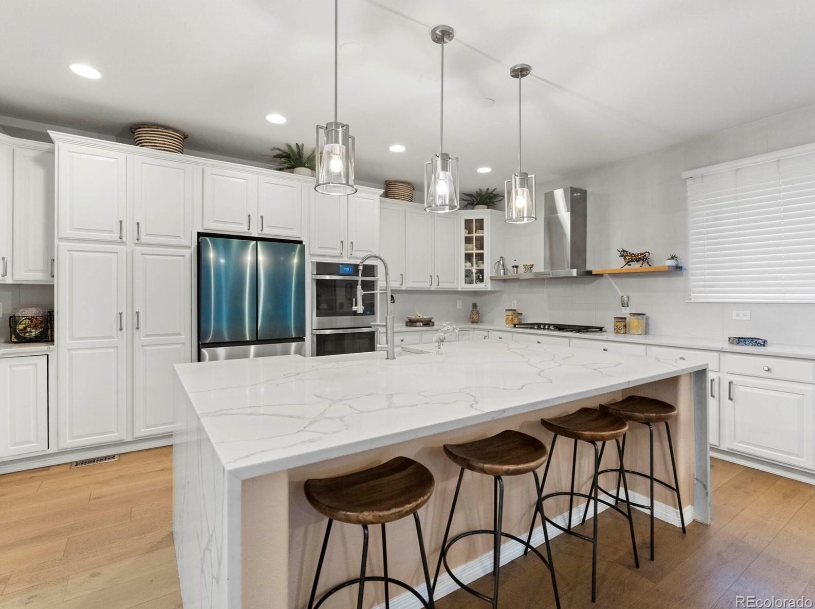 10193 Meadowbriar Ln, Littleton CO  80126-7845 exterior