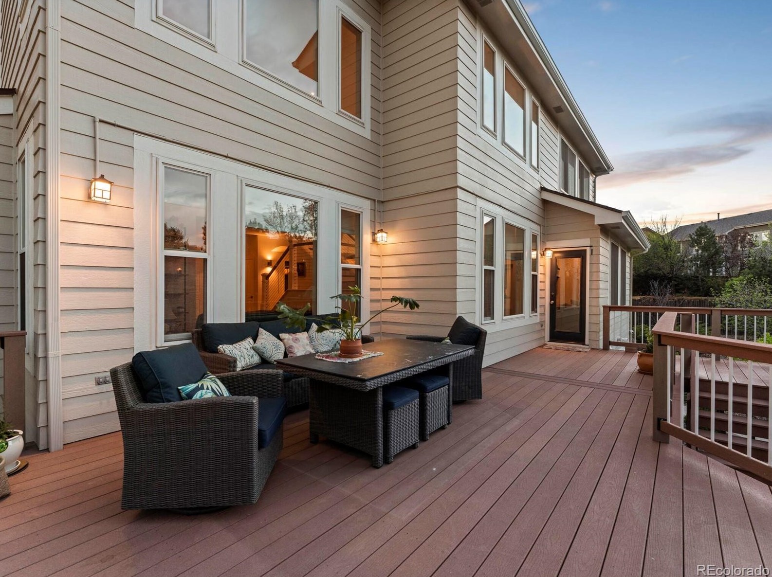 10193 Meadowbriar Ln, Littleton CO  80126-7845 exterior