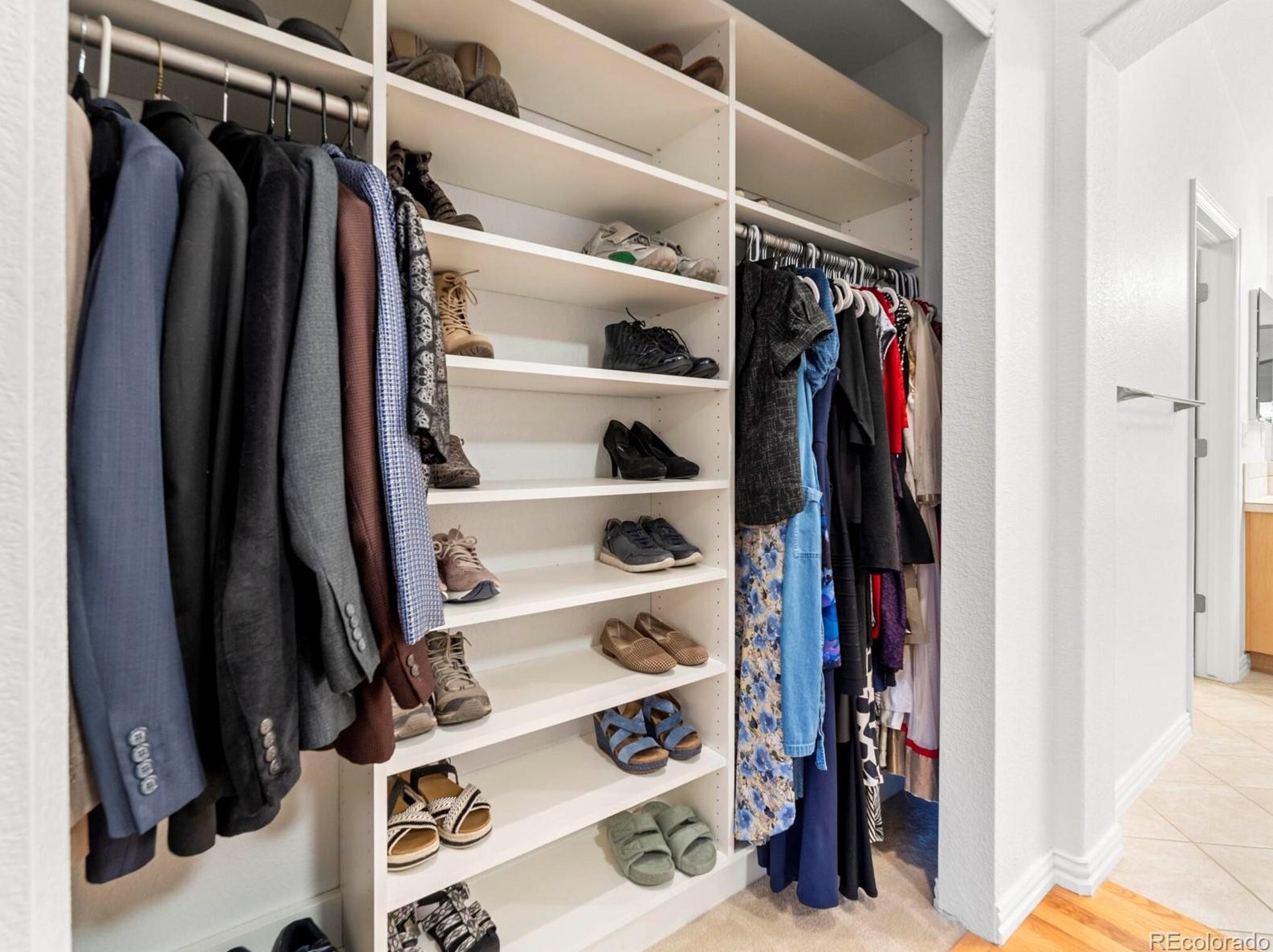 10193 Meadowbriar Ln, Littleton CO  80126-7845 exterior