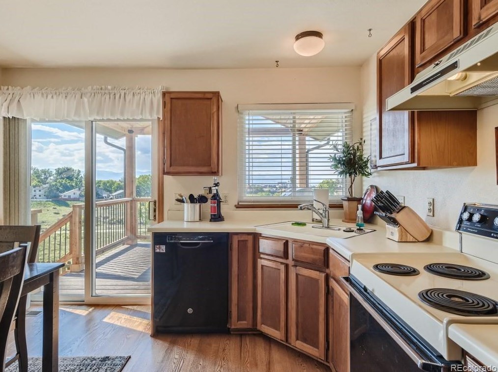 9419 Joyce Ln, Littleton CO 80126-3033 exterior