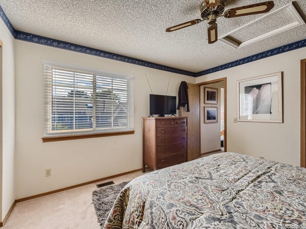 9419 Joyce Ln, Littleton CO 80126-3033 exterior