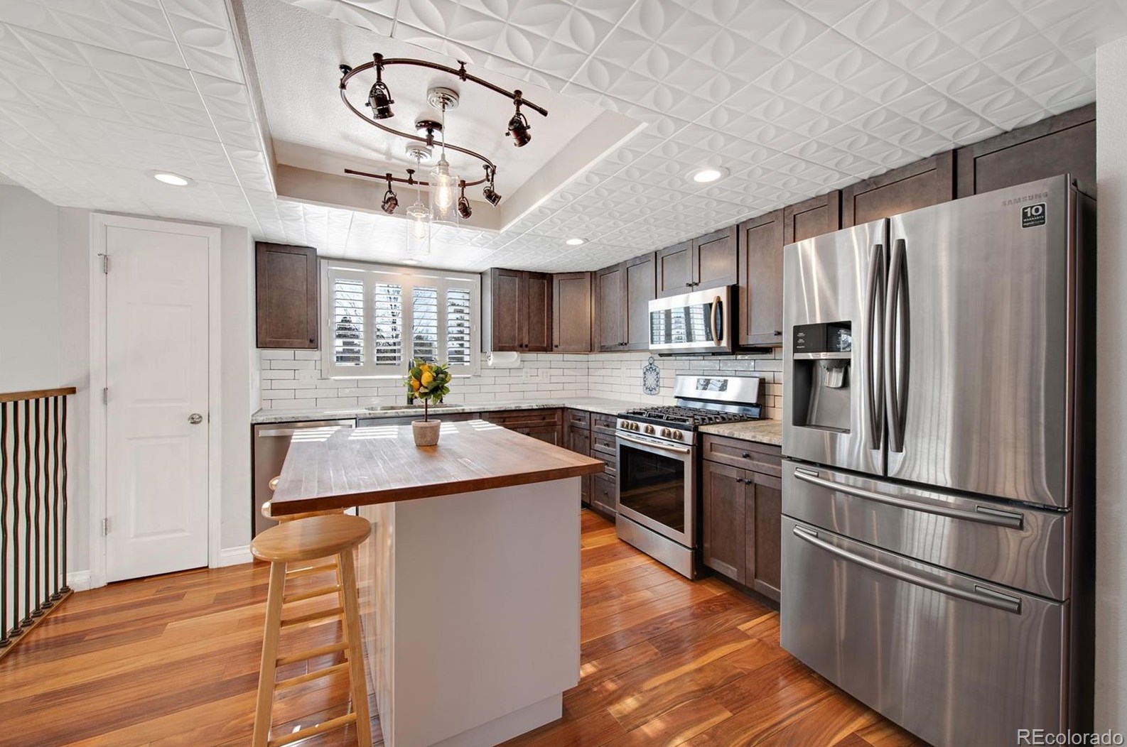 9 Buckthorn Dr, Littleton CO 80127-4316 exterior