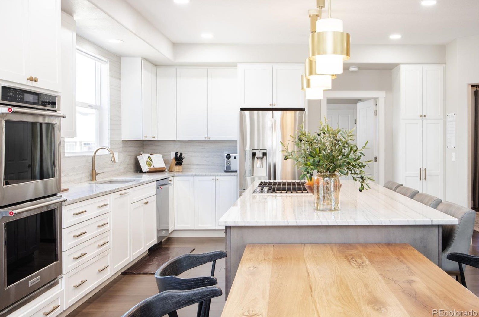 2960 Danbury Ave, Littleton CO  80126-8024 exterior