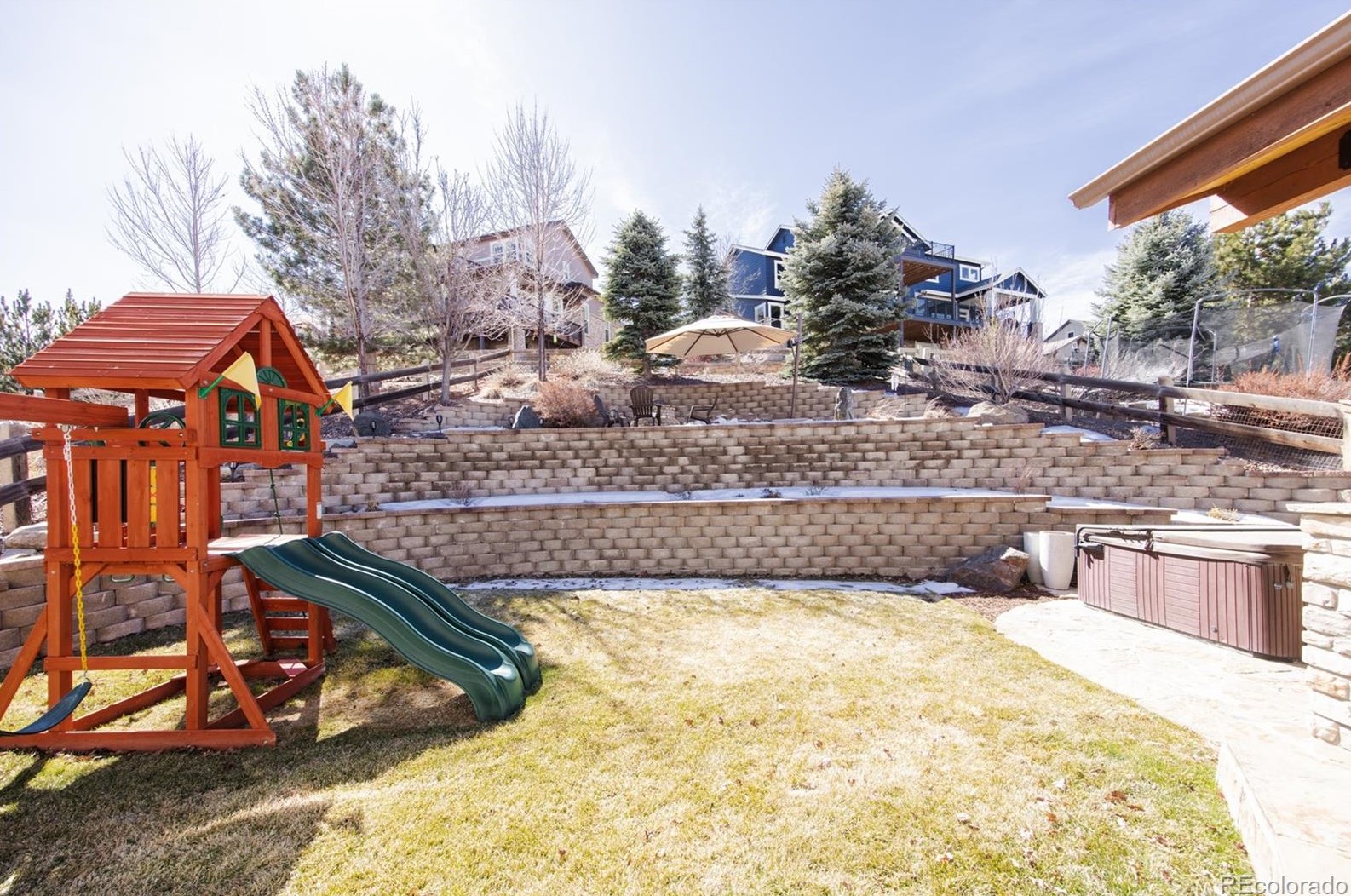 2960 Danbury Ave, Littleton CO  80126-8024 exterior