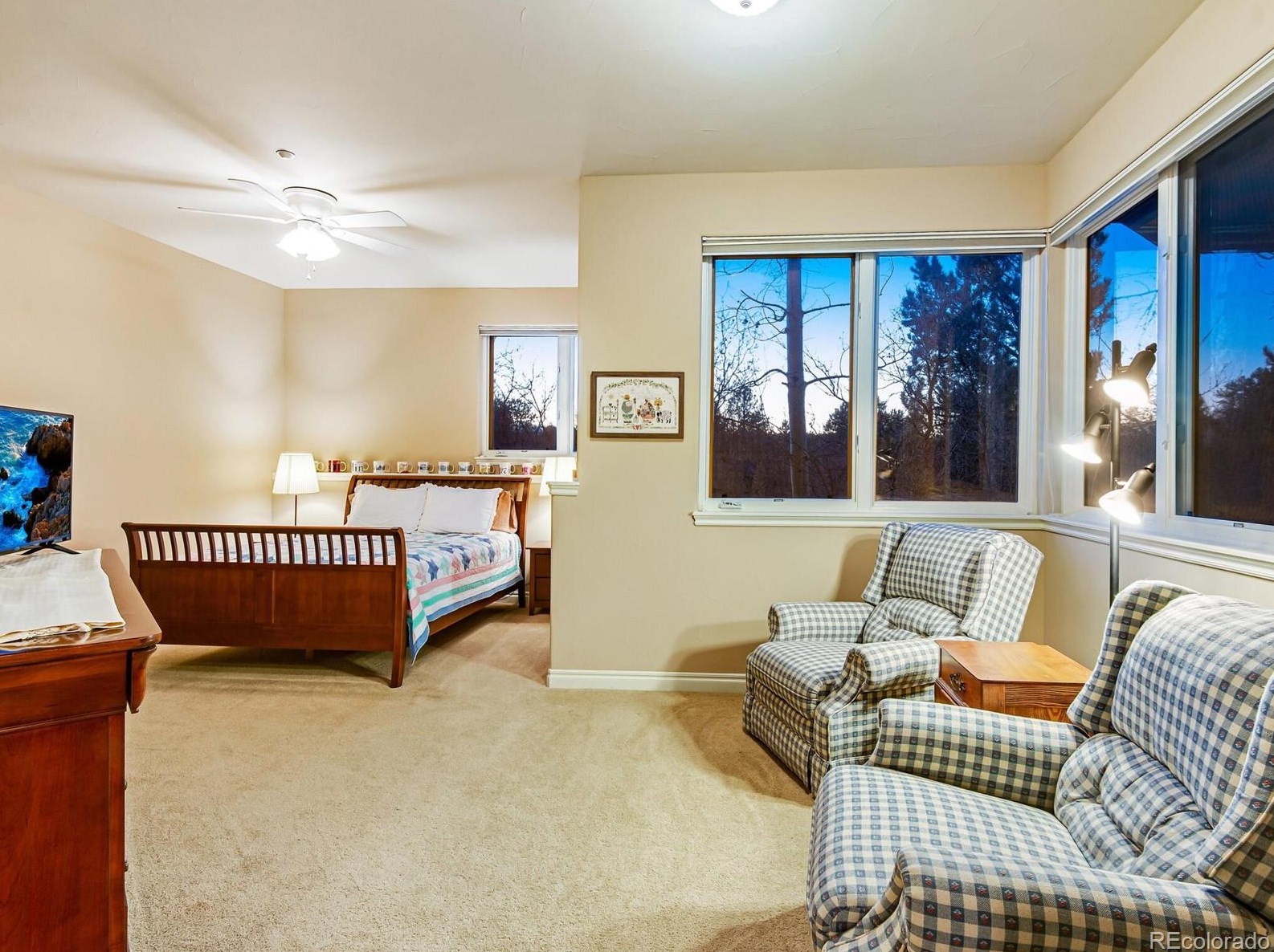 940 Aztec Dr, Castle Rock CO 80108-8243 exterior