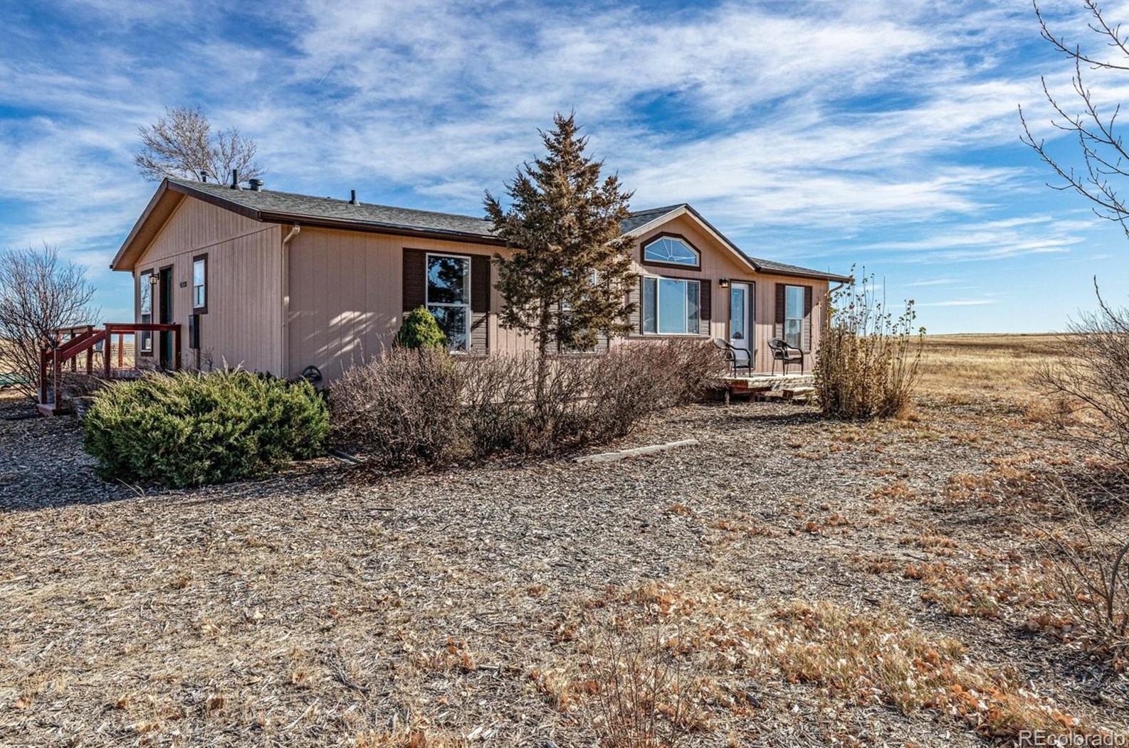 46930 Comanche Creek Rd, Bennett, CO 80102