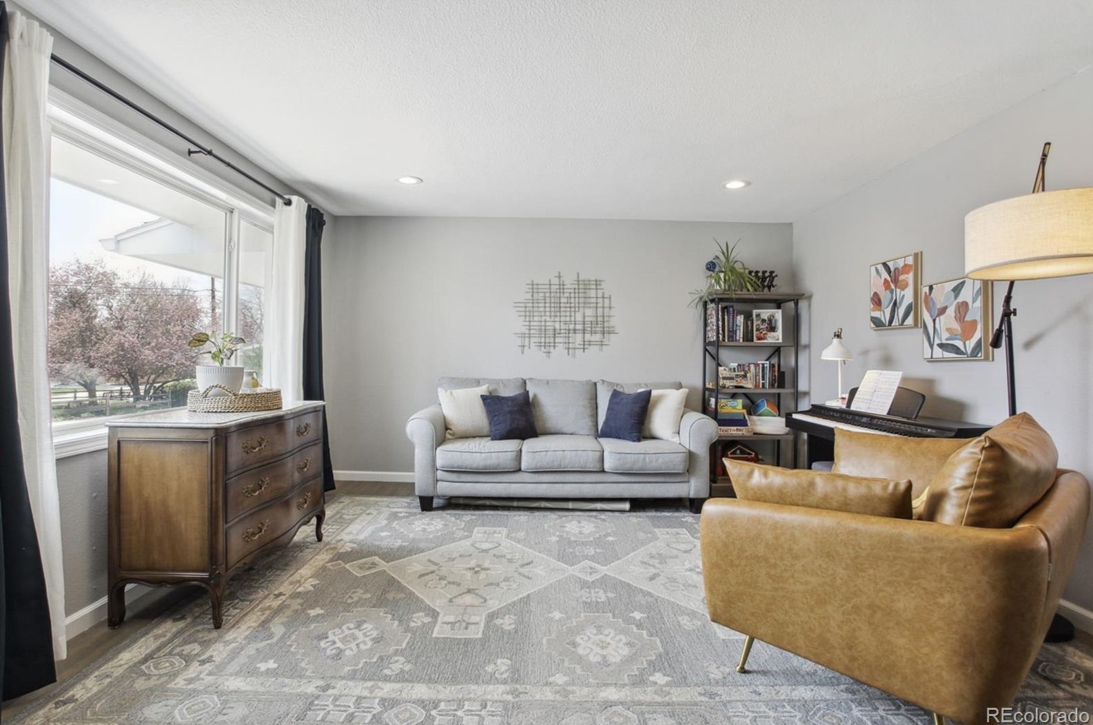 8835 Cole Dr, Arvada, CO 80004-5459
