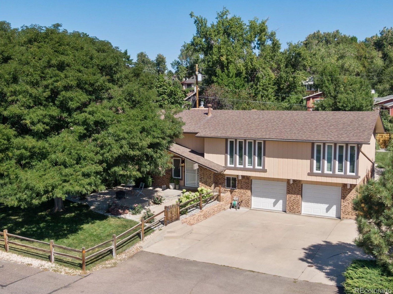 9185 73rd Ave, Arvada CO  80005-4202 exterior