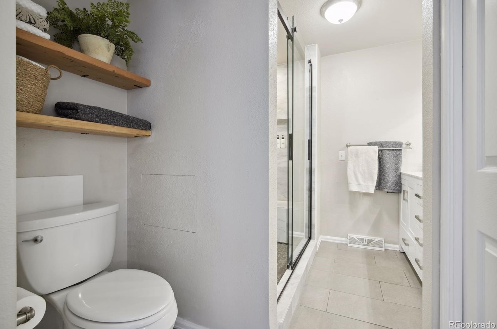 9185 73 Ave, Arvada CO  80005-3811 exterior