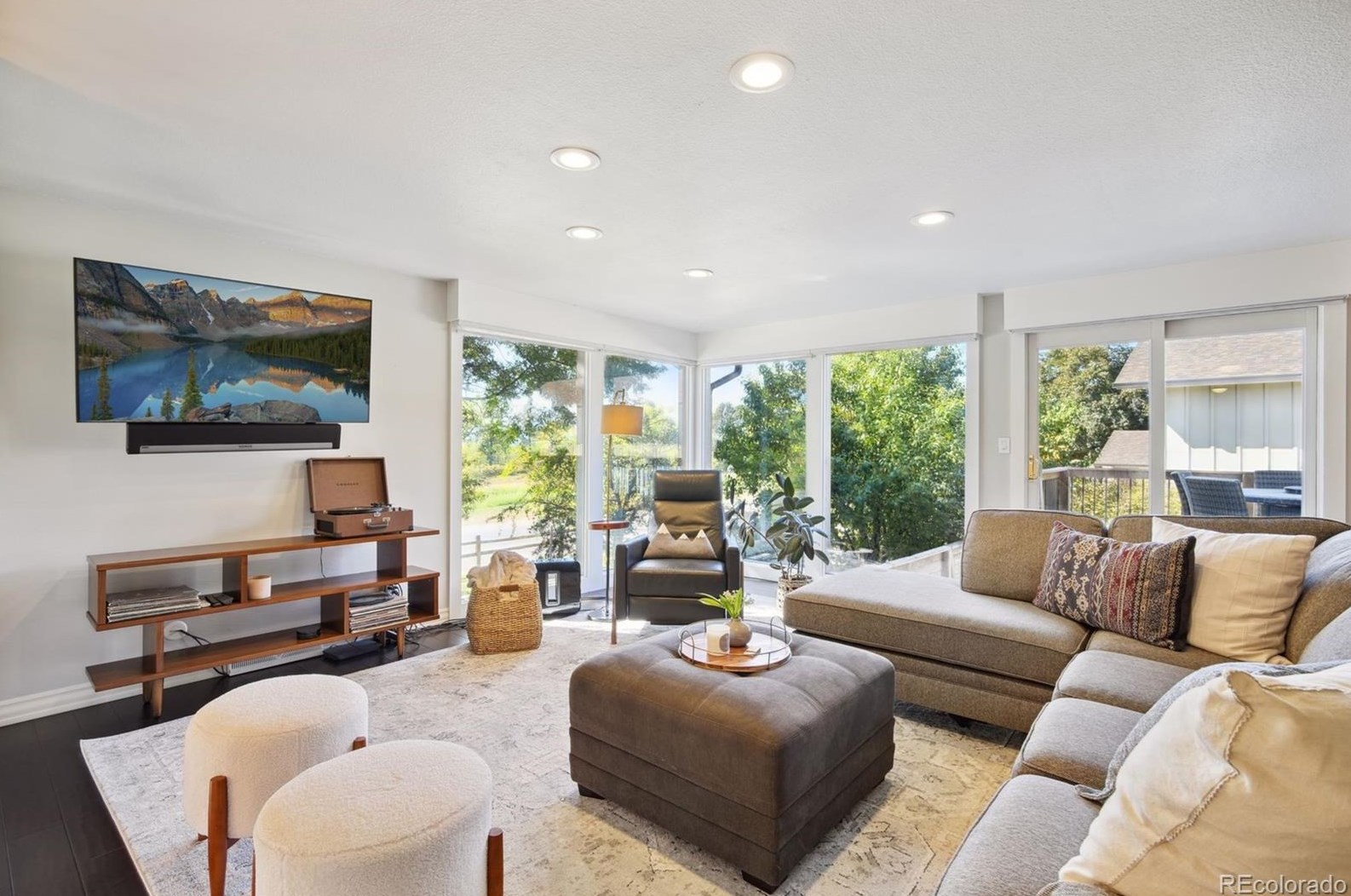 9185 73 Ave, Arvada CO  80005-3811 exterior