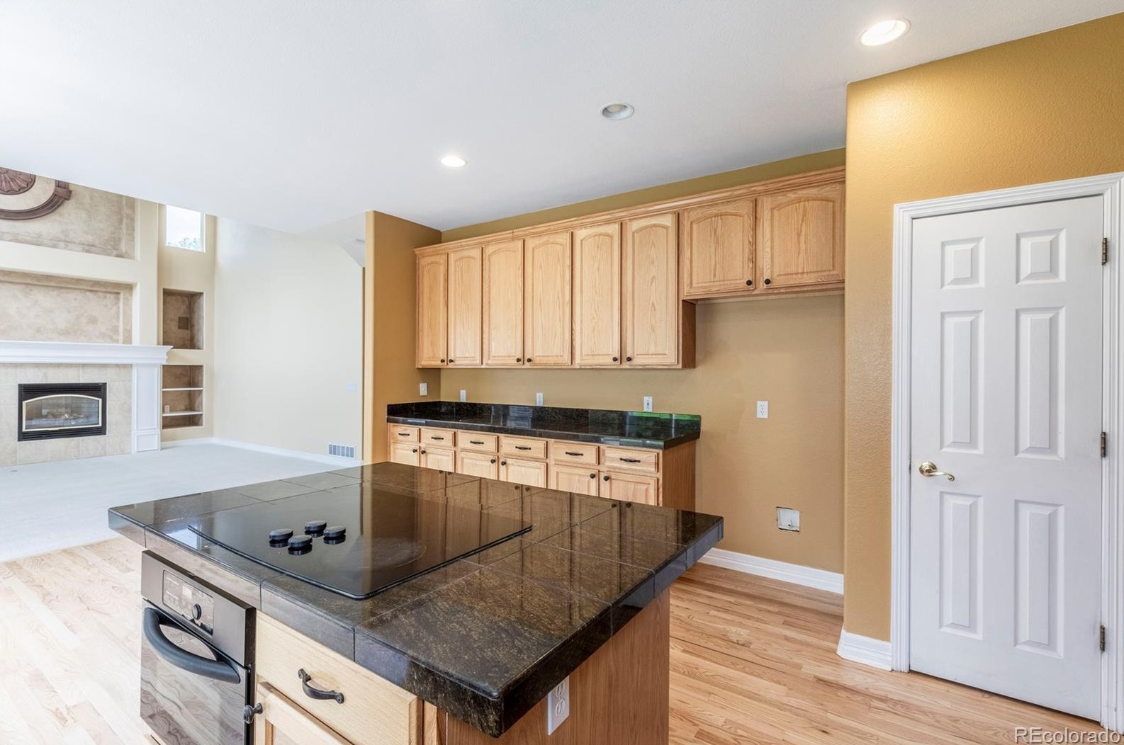 3211 Coyote Hills Ct, Castle Rock CO 80109-7933 exterior