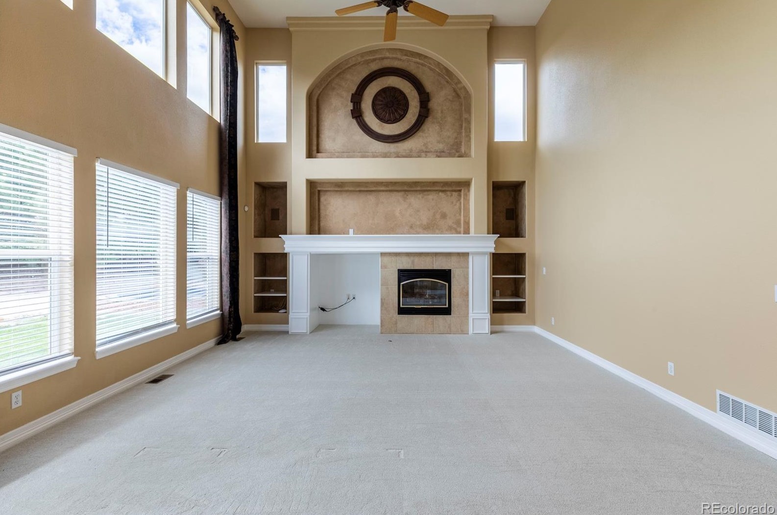 3211 Coyote Hills Ct, Castle Rock CO 80109-7933 exterior