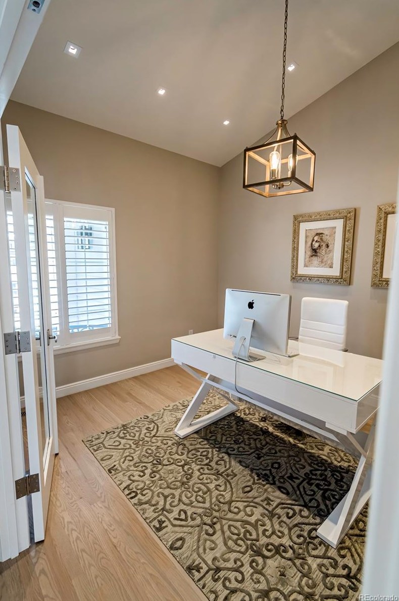 601 Chadwick Cir, Littleton CO  80129-6291 exterior