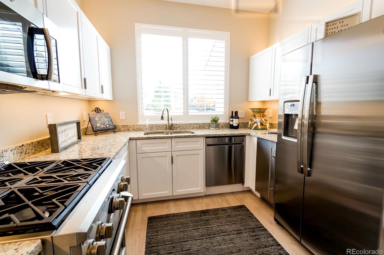 601 Chadwick Cir, Littleton CO  80129-6291 exterior