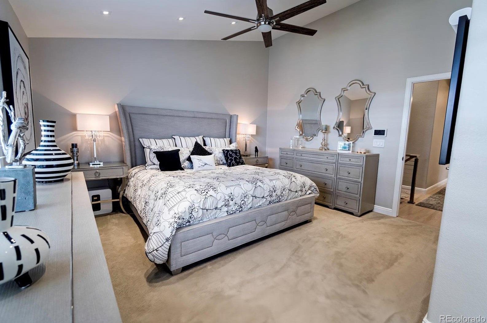 601 Chadwick Cir, Littleton CO  80129-6291 exterior