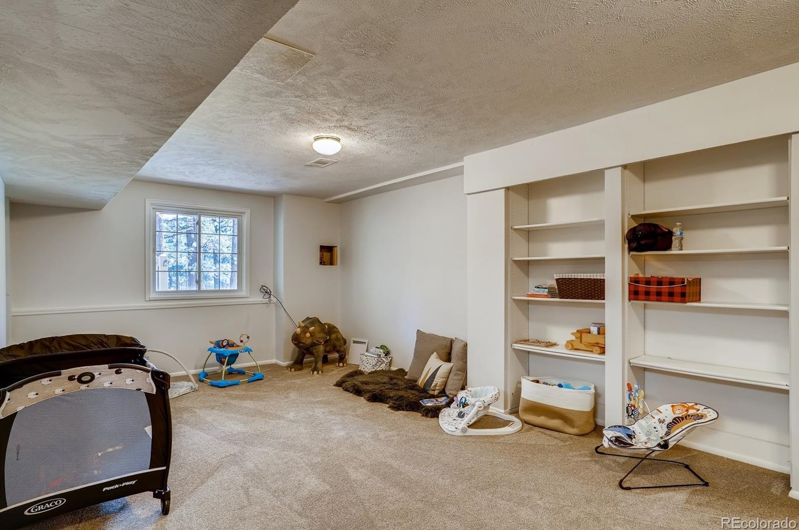 4305 Red Rock Dr, Palmer Lake CO  80118-8407 exterior