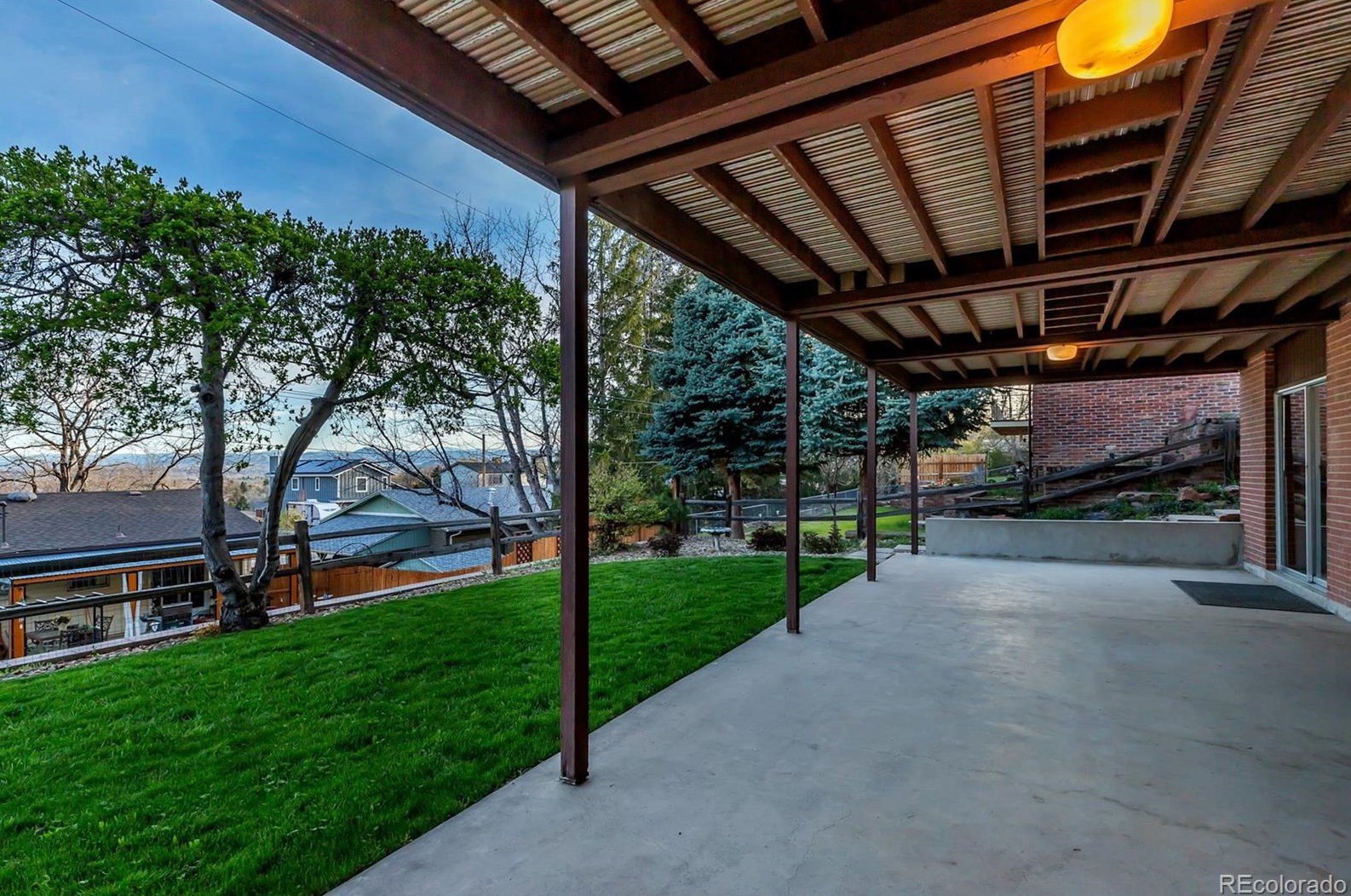 8664 67th Pl, Arvada CO  80004-3237 exterior