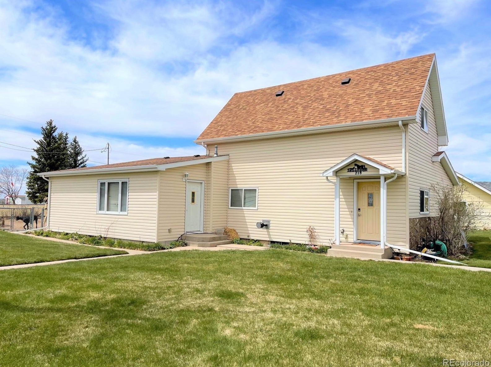 218 Main St, Genoa, CO 80818