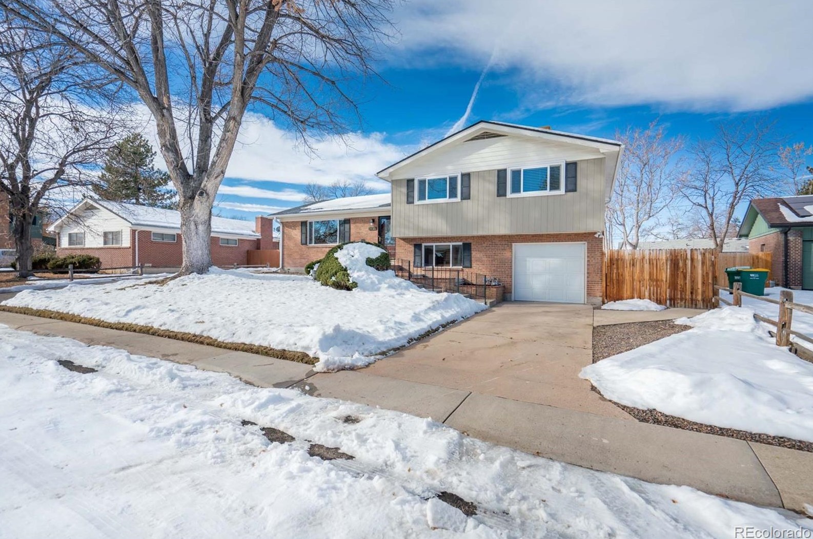 6621 Race Cir, Littleton, CO 80121-2728