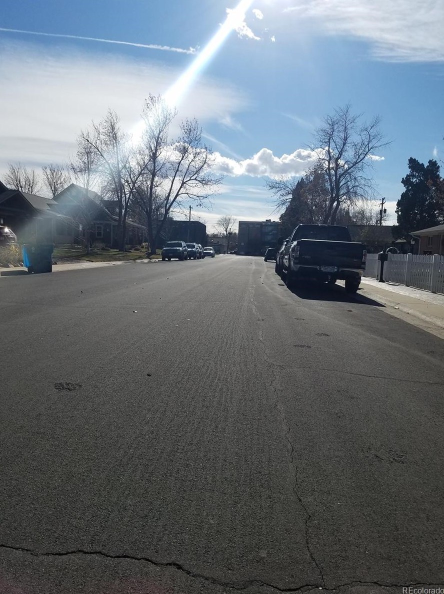 5629 Greenwood St, Littleton CO 80120-1420 exterior