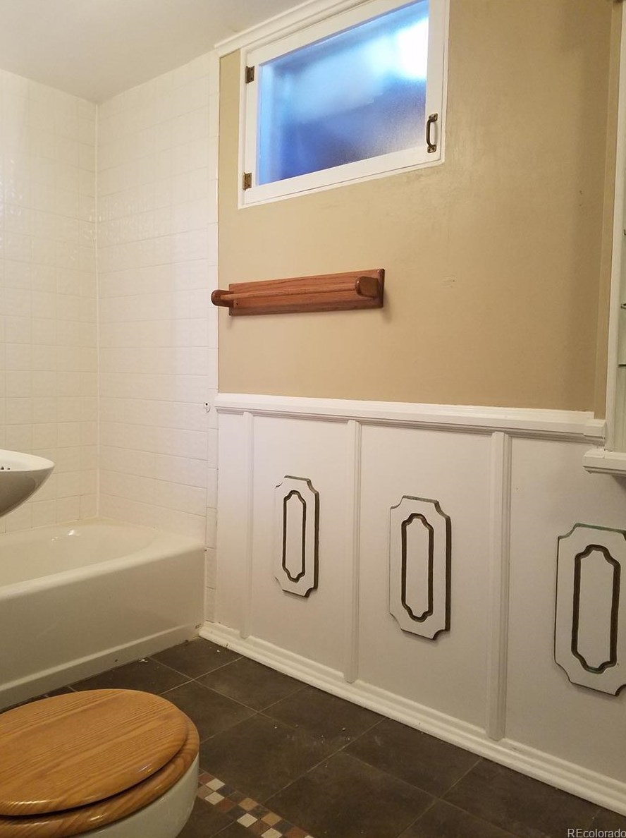 5629 Greenwood St, Littleton CO 80120-1420 exterior