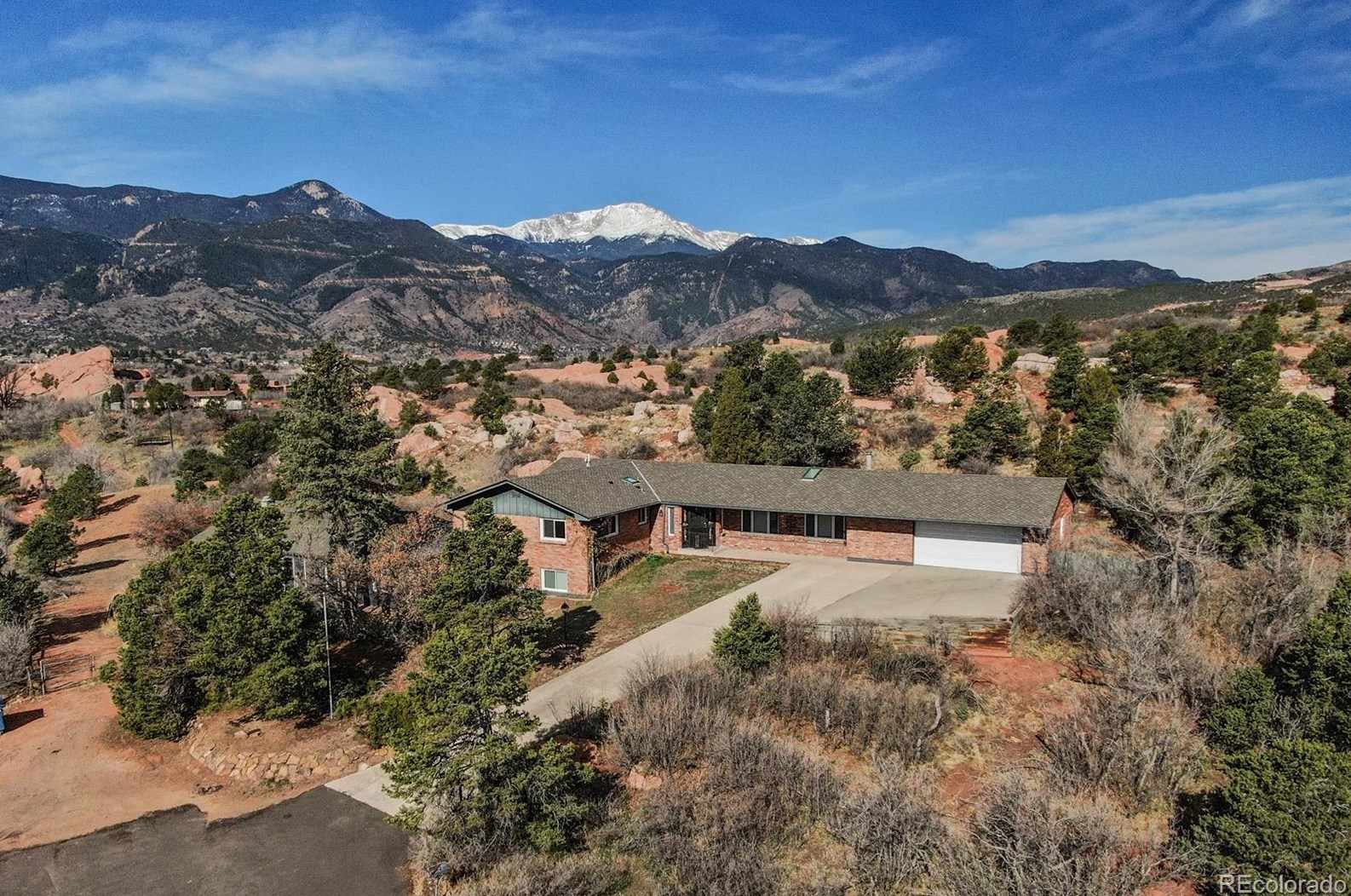 6 Las Piedras Escondidas, Colorado Springs, CO 80904-1404