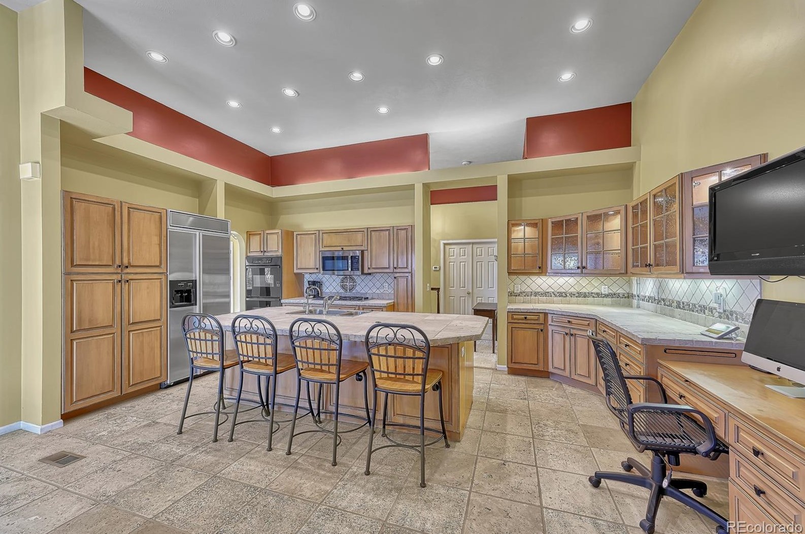 20 Peachtree Cir, Castle Rock, CO 80104-2727