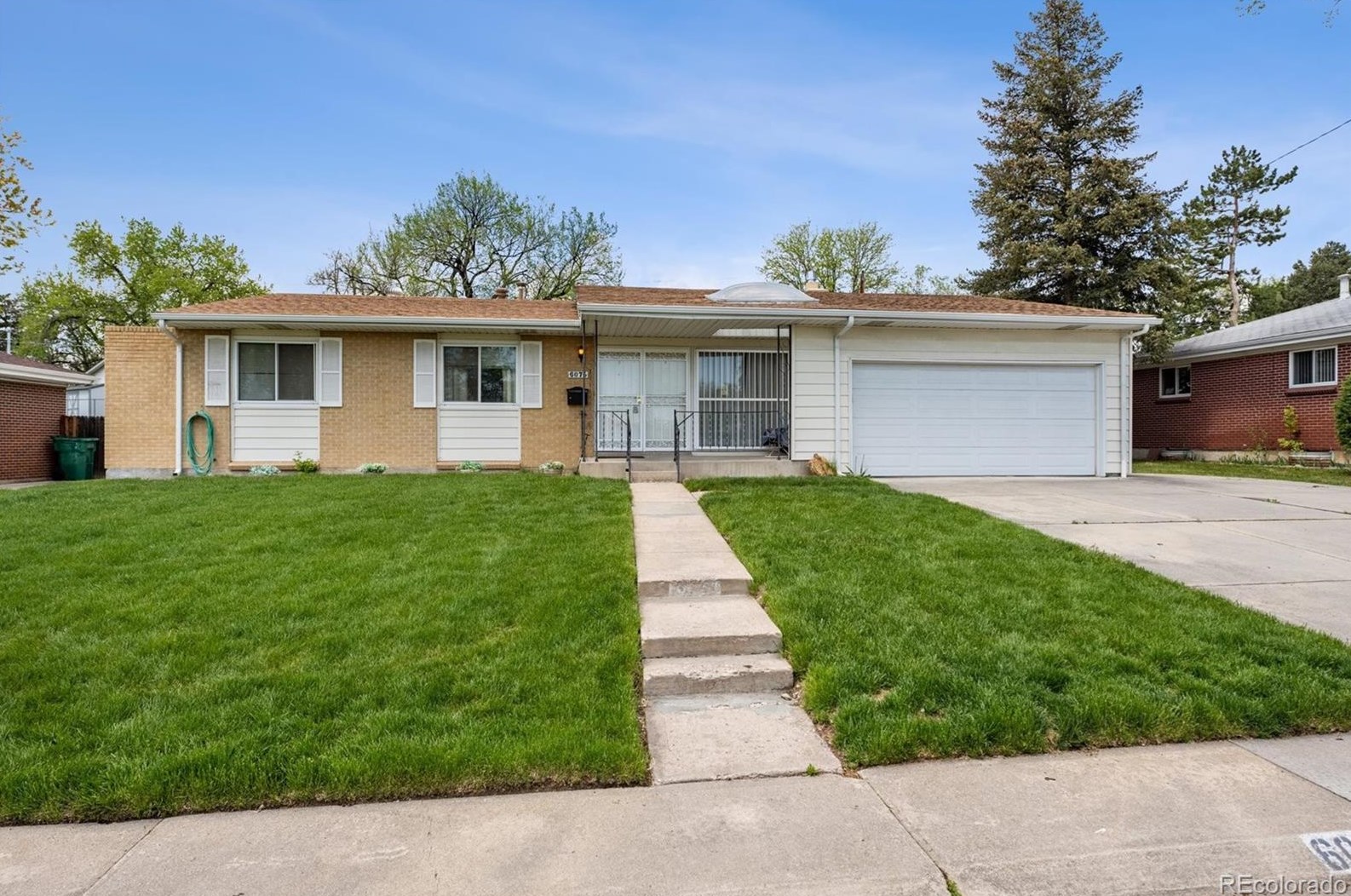 6075 Queen St, Arvada, CO 80004-4467