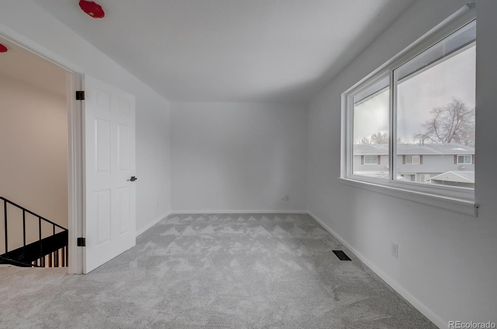 8722 Carr Loop, Arvada CO  80005-1572 exterior