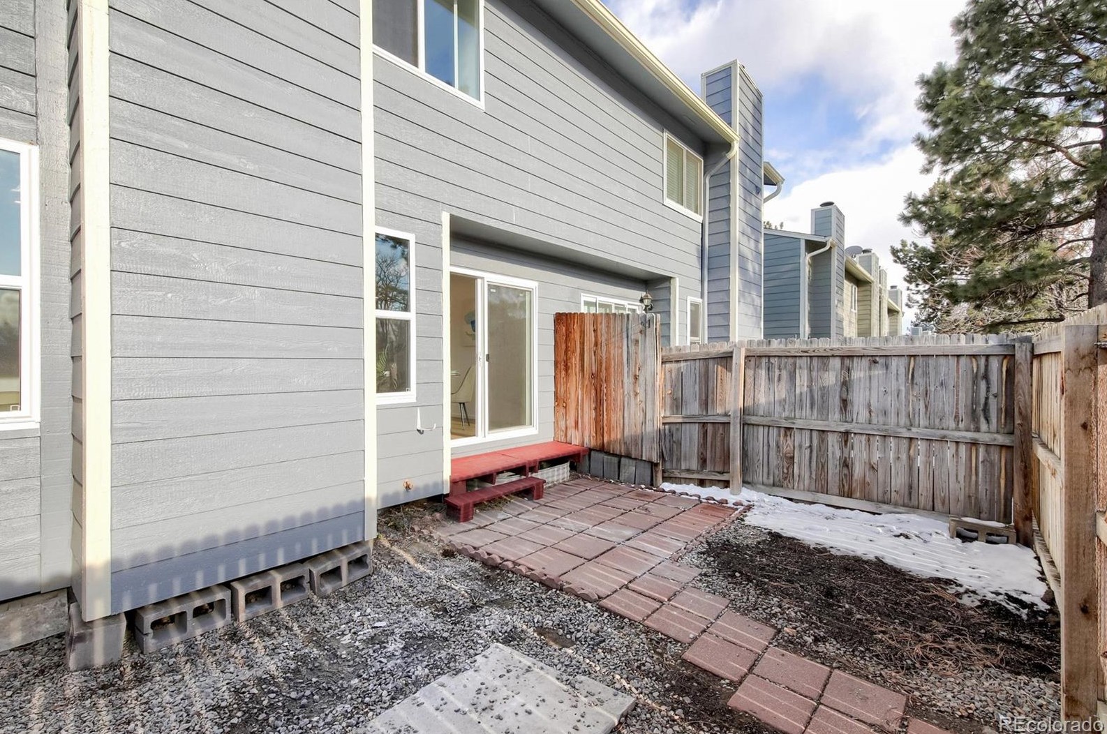 8722 Carr Loop, Arvada CO  80005-1572 exterior