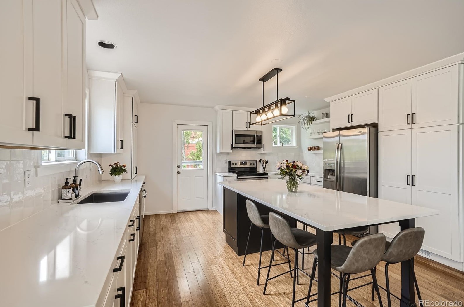 9304 77 Dr, Arvada CO  80003-2429 exterior