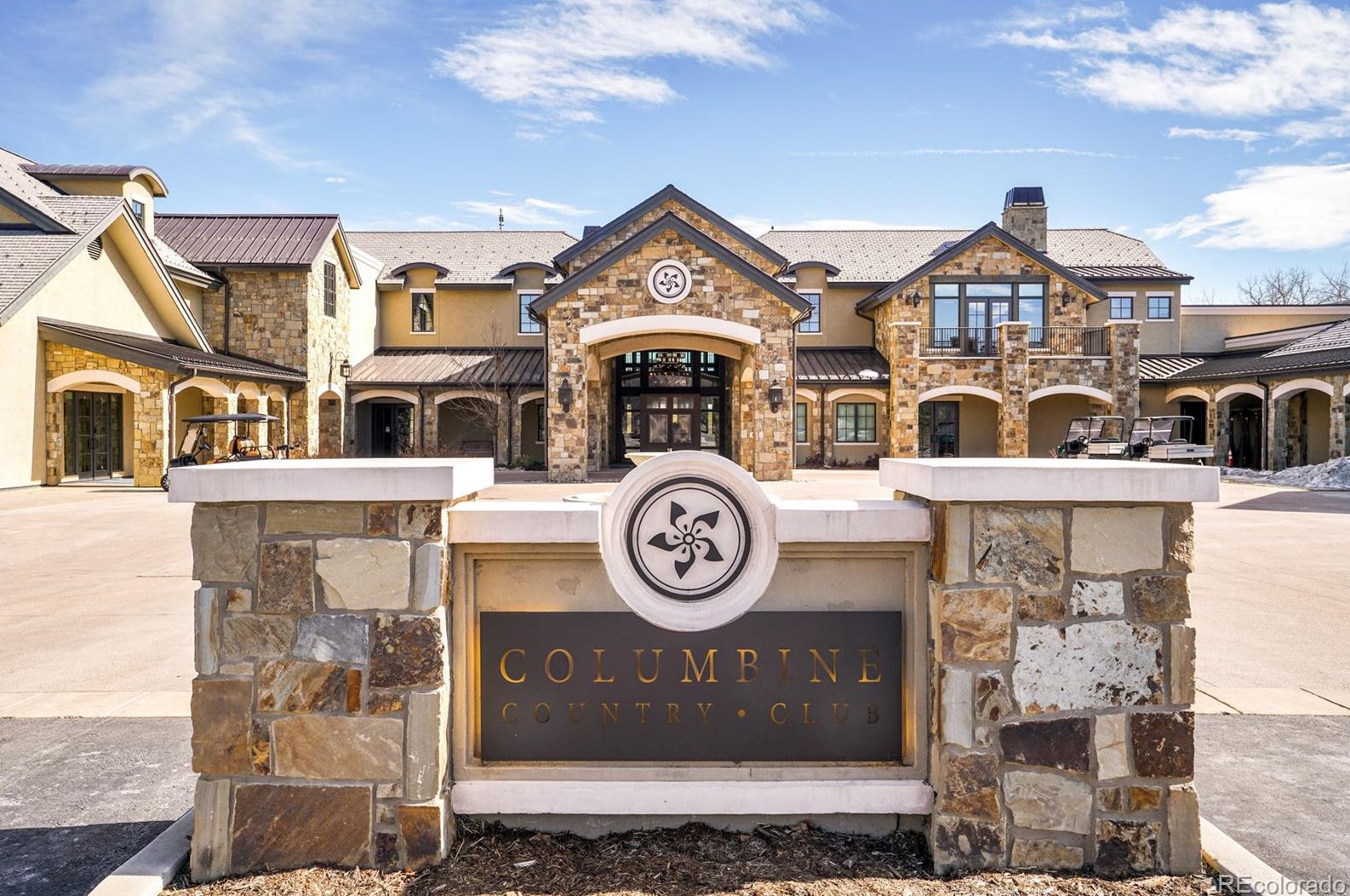 26 Fairway Ln, Littleton CO 80123-6664 exterior