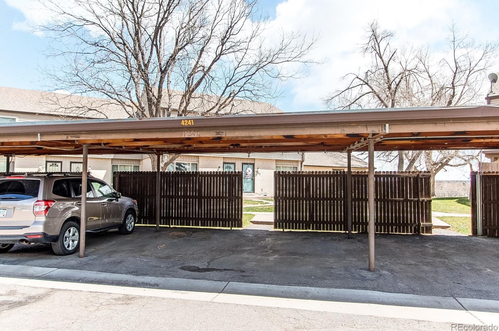 4241 Ponds Cir, Littleton CO  80123-6563 exterior