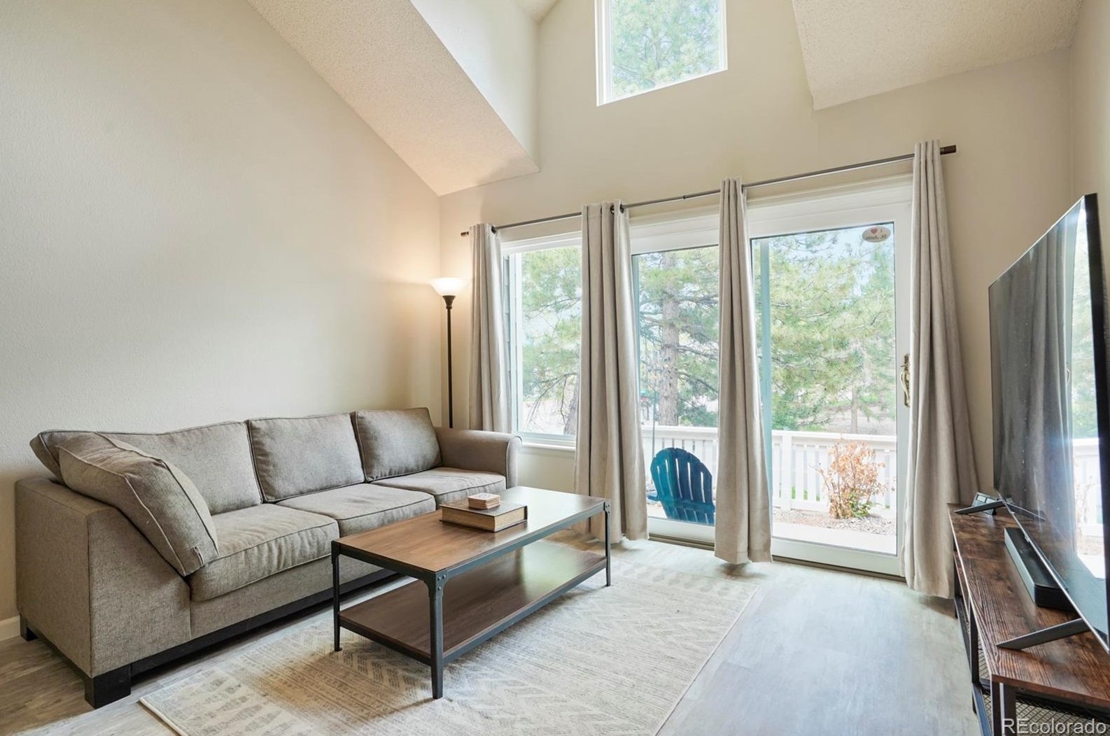 9031 Bear Mountain Dr, Littleton CO  80126-2268 exterior