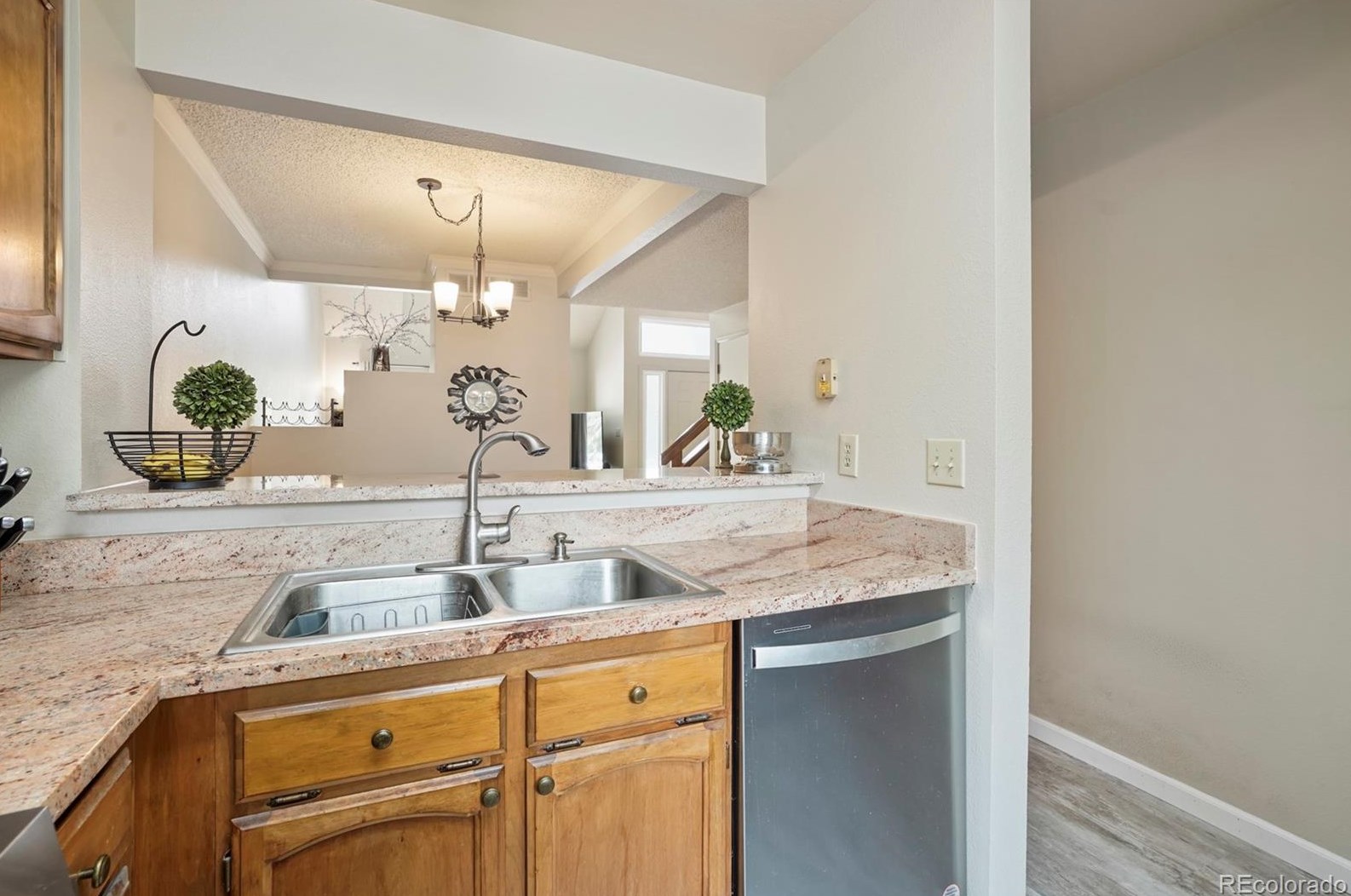 9031 Bear Mountain Dr, Littleton CO  80126-2268 exterior