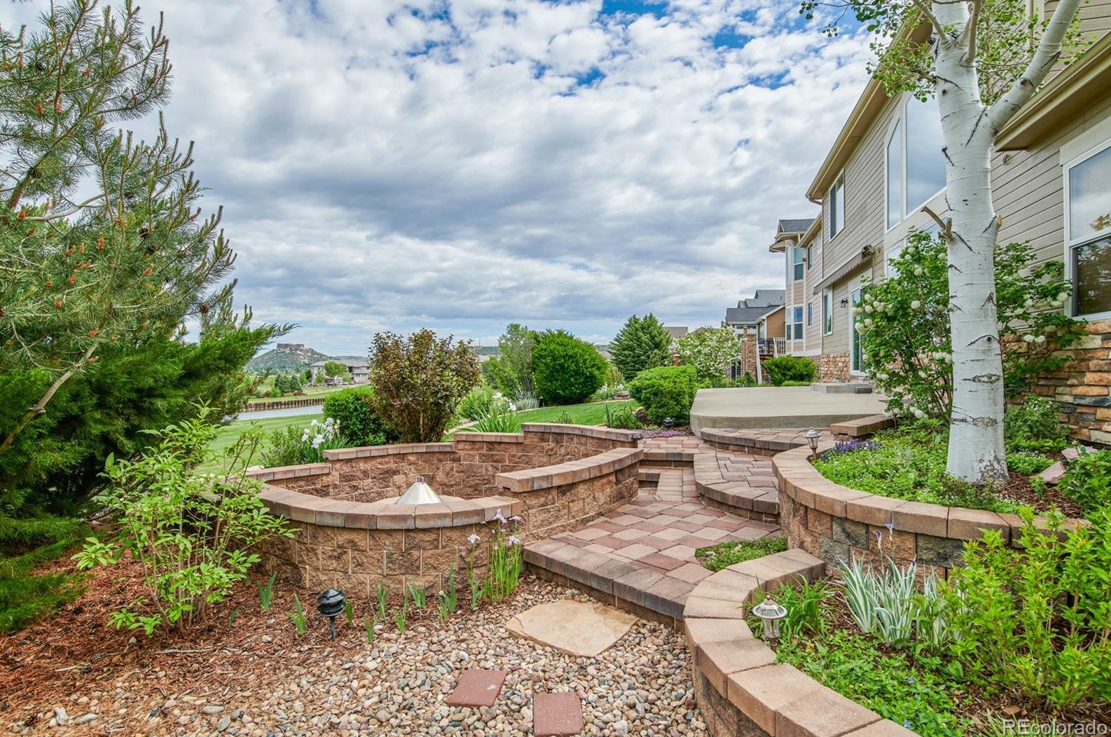 1365 Peninsula Cir, Castle Rock CO 80104-3710 exterior