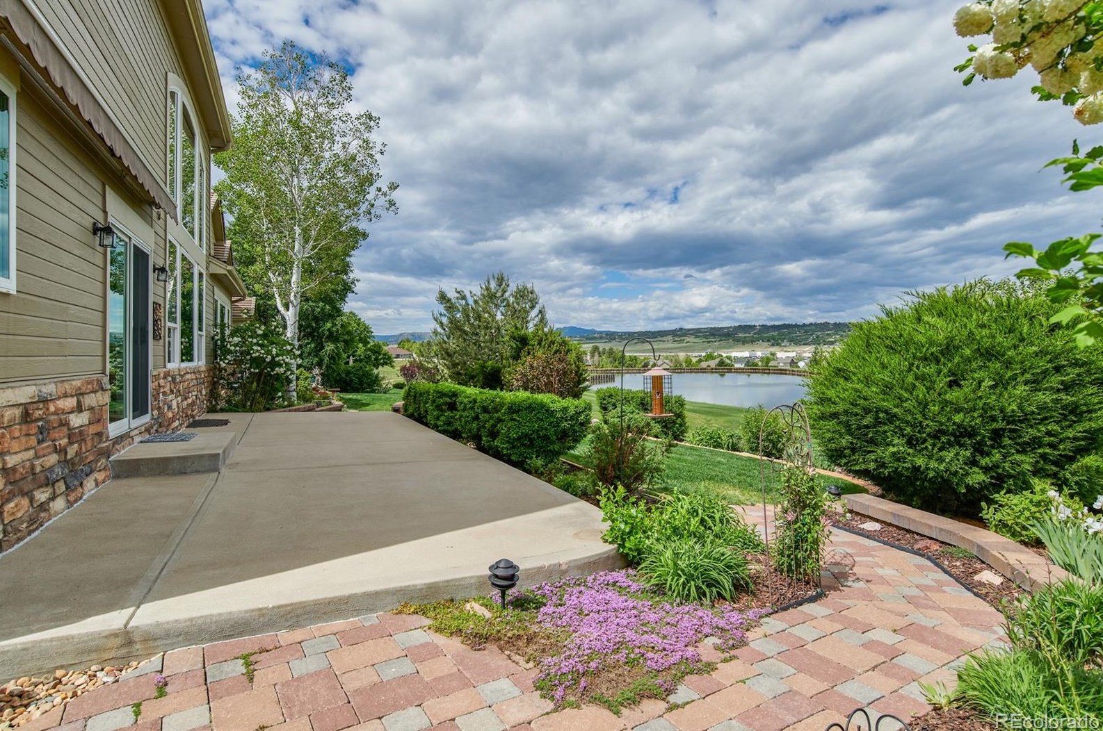 1365 Peninsula Cir, Castle Rock CO 80104-3710 exterior