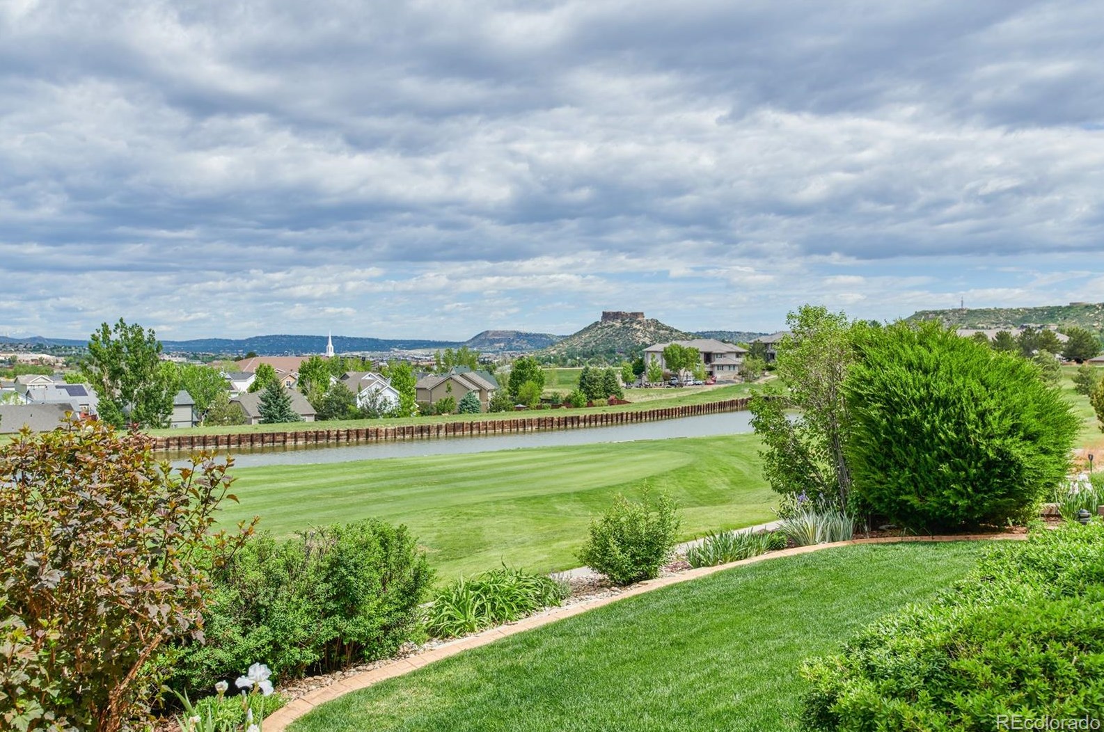 1365 Peninsula Cir, Castle Rock CO 80104-3710 exterior