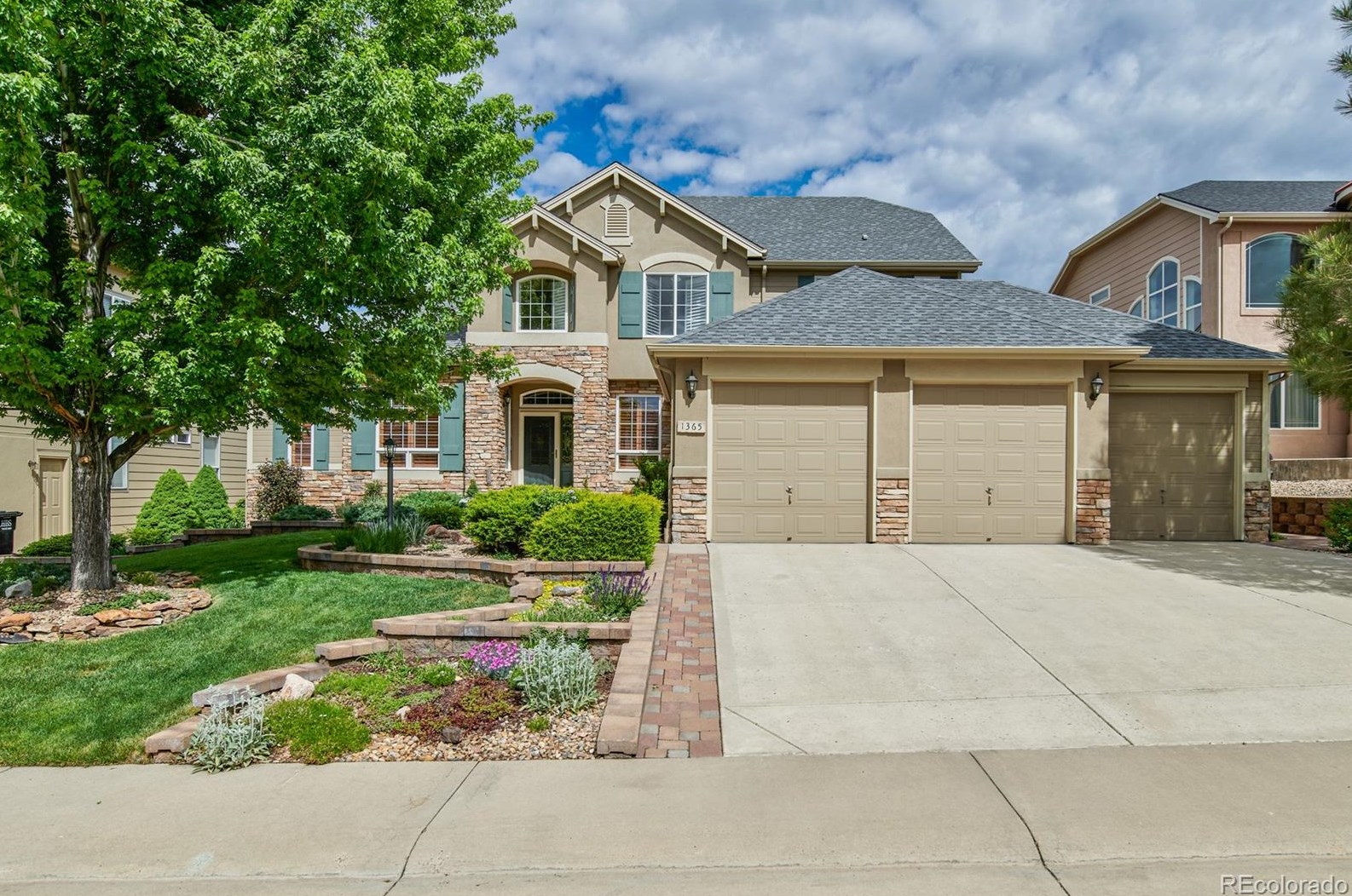 1365 Peninsula Cir, Castle Rock, CO 80104-3710