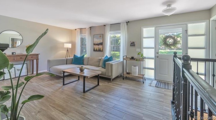 7313 Columbine Way, Littleton CO 80121-2805 exterior