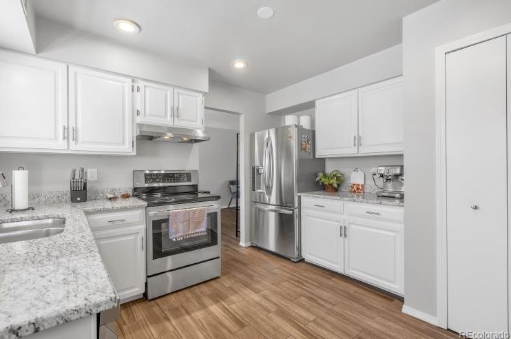 7313 Columbine Way, Littleton CO 80121-2805 exterior