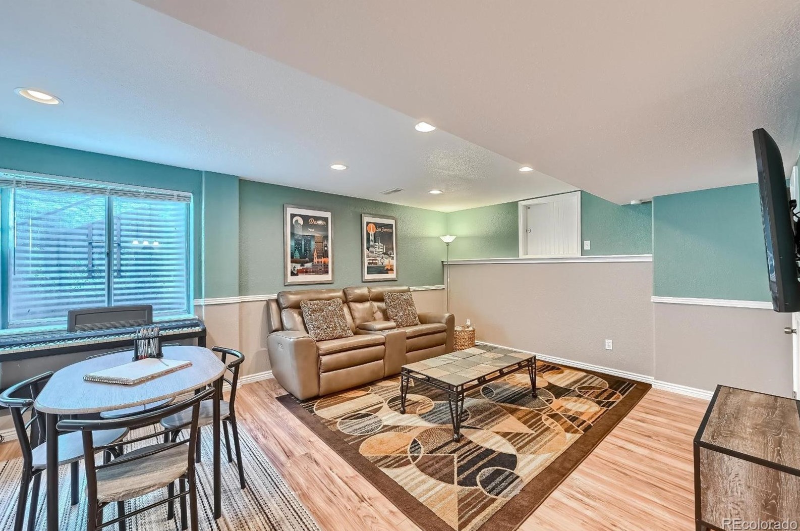 9742 Whitecliff Pl, Littleton CO 80129-5748 exterior