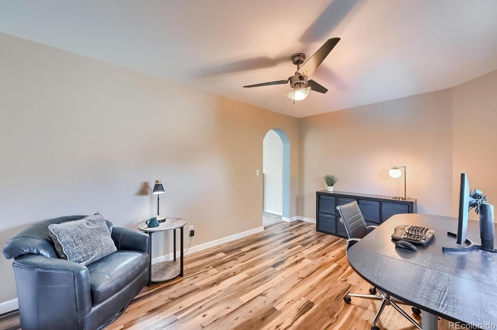 9742 Whitecliff Pl, Littleton CO 80129-5748 exterior