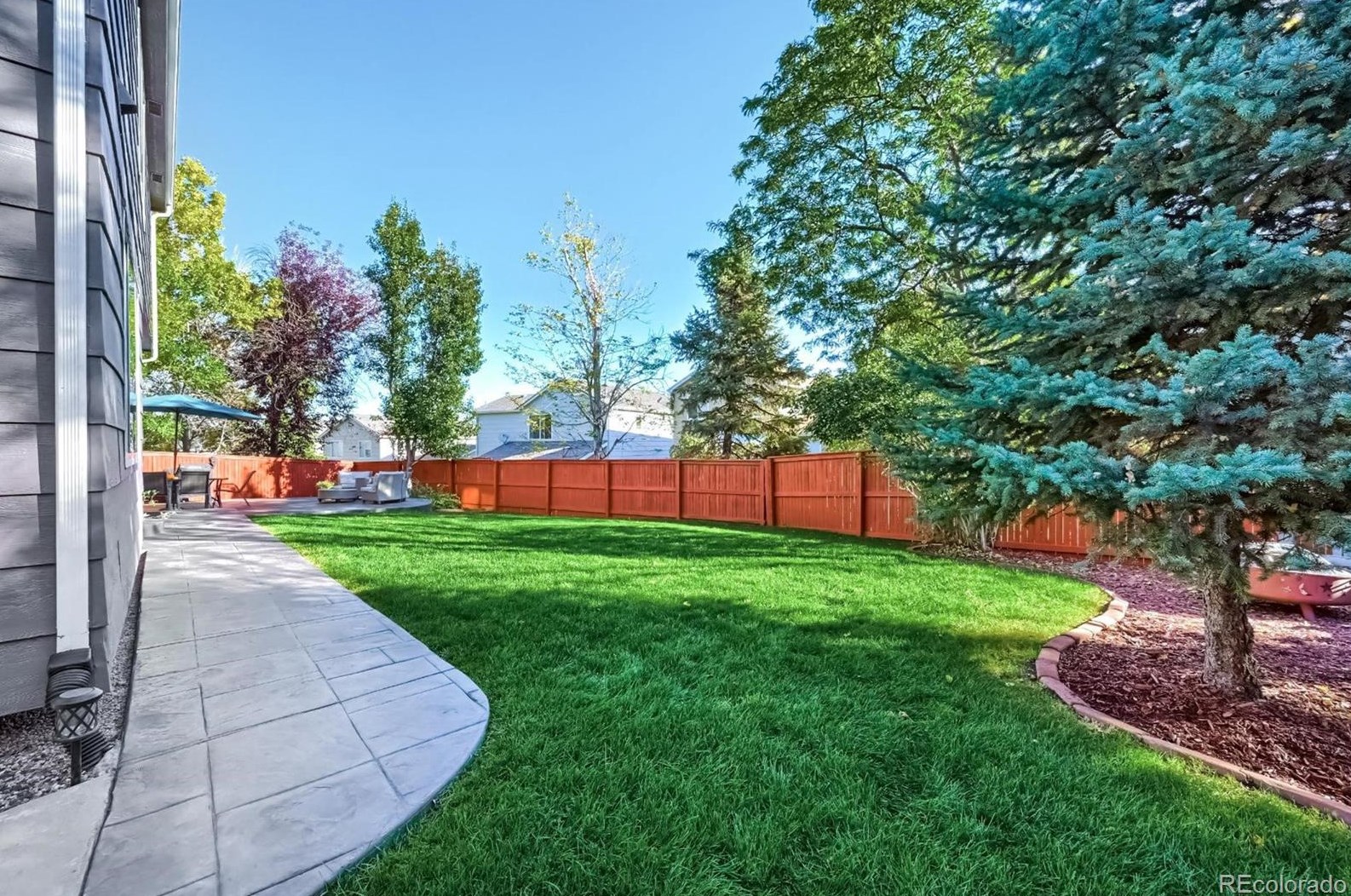 9742 Whitecliff Pl, Littleton CO 80129-5748 exterior