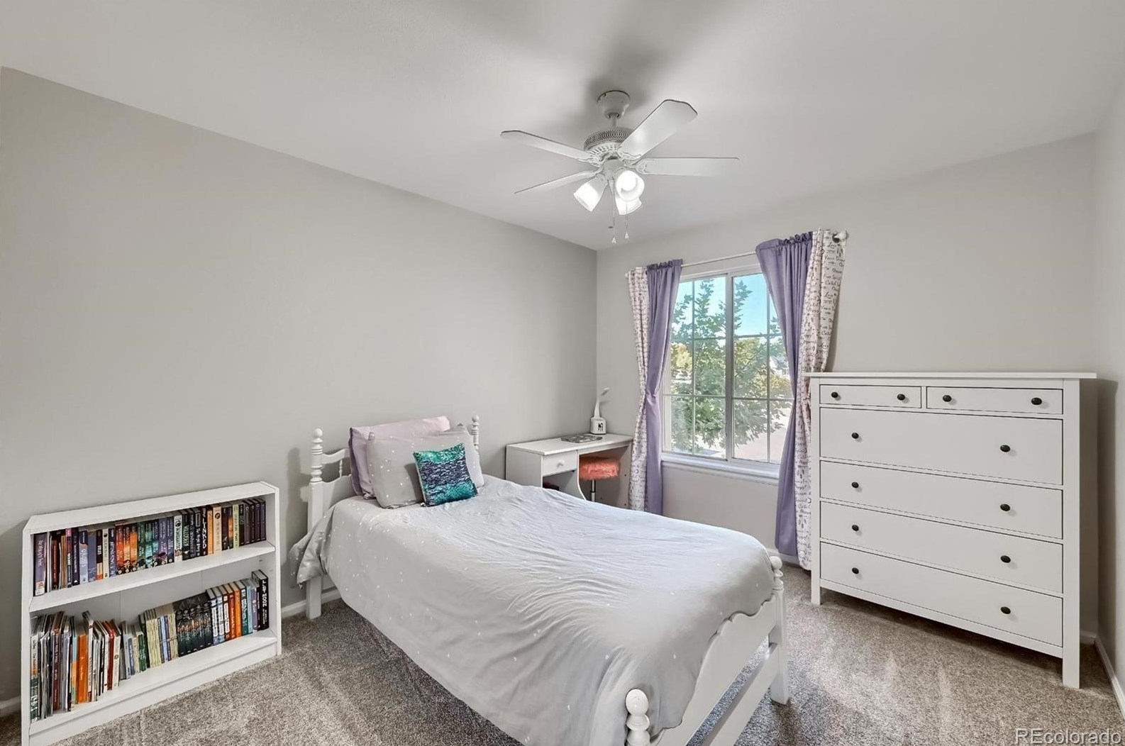 9742 Whitecliff Pl, Littleton CO 80129-5748 exterior