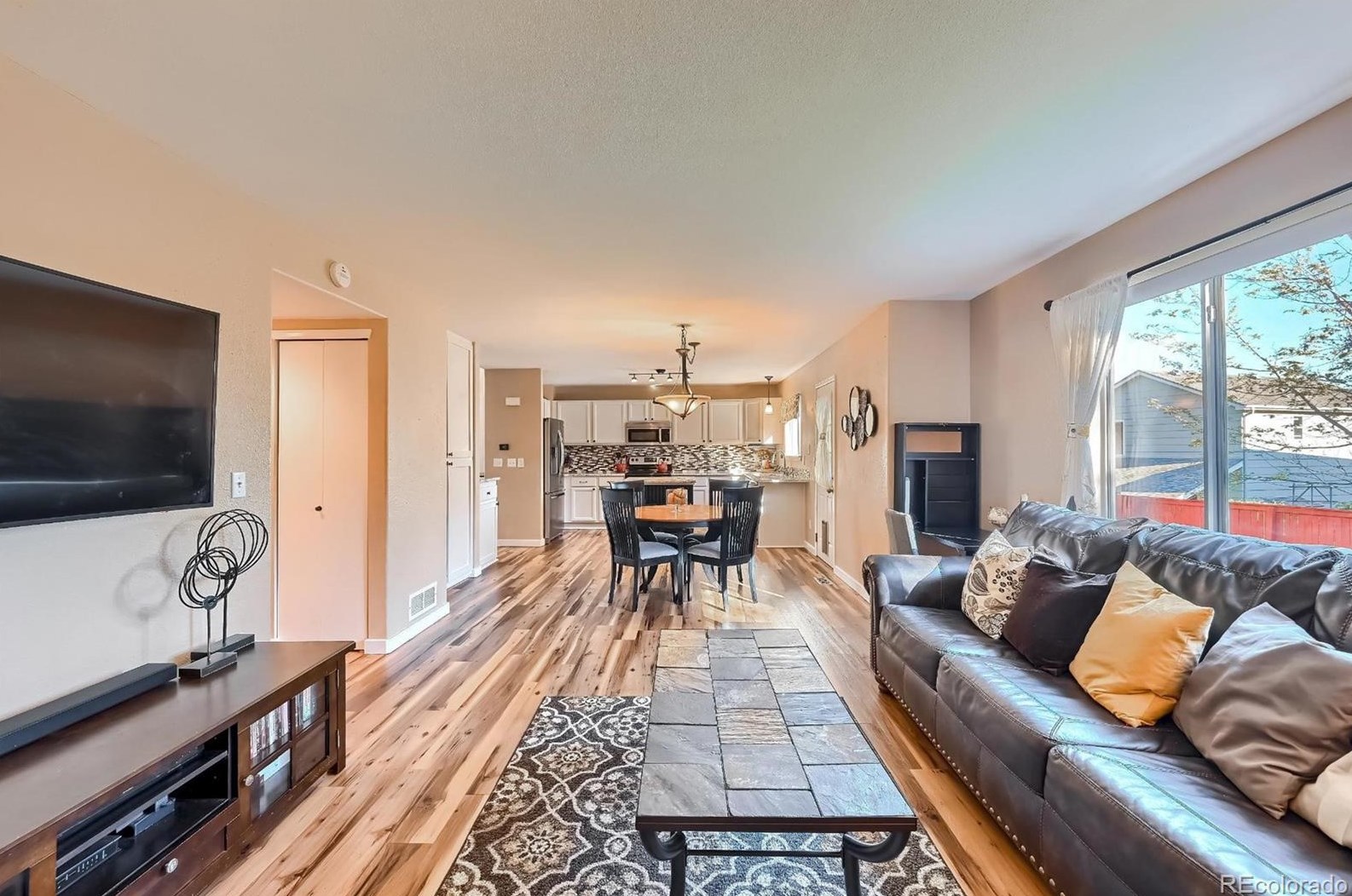 9742 Whitecliff Pl, Littleton CO 80129-5748 exterior