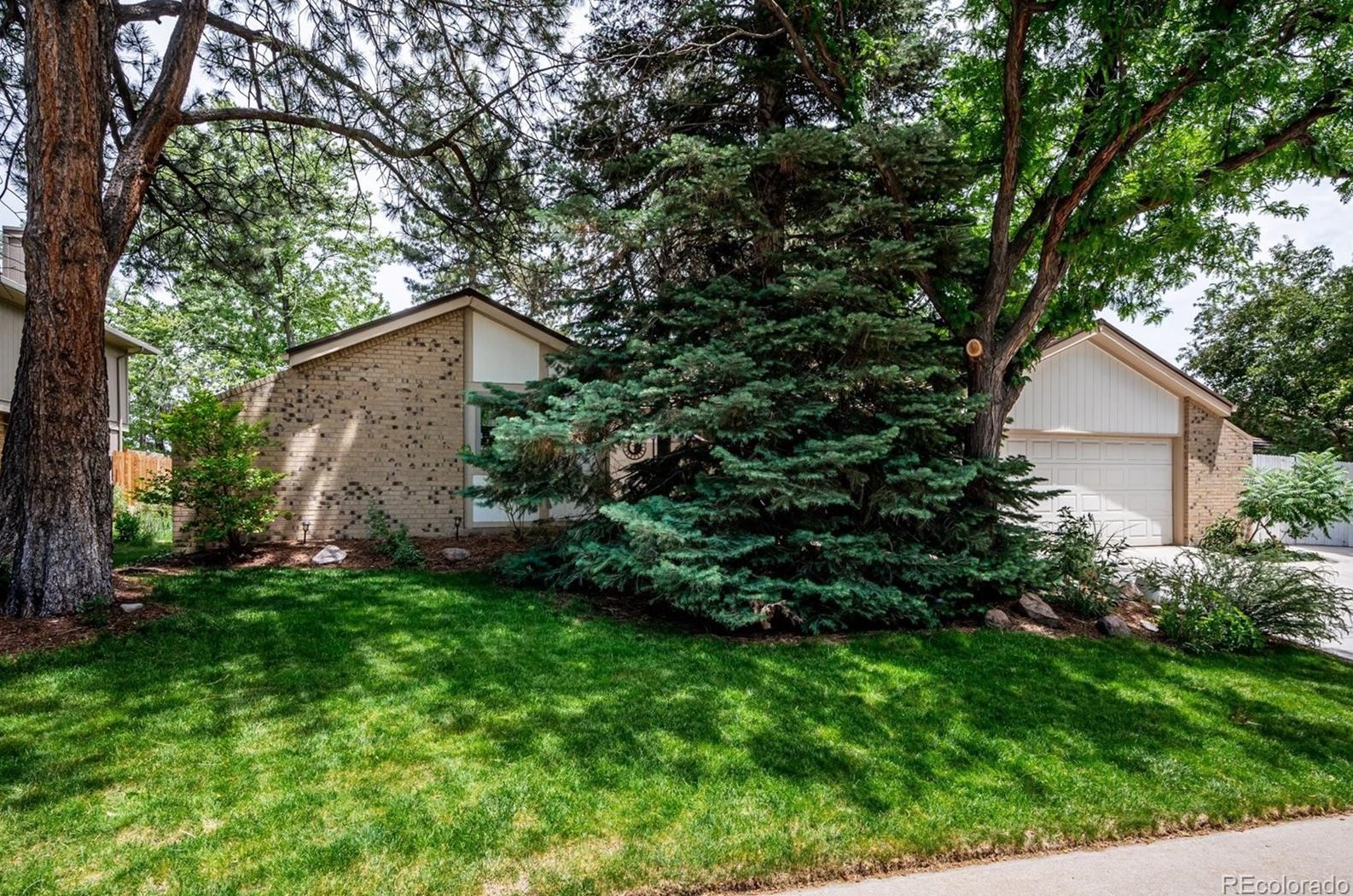 7566 Pierce Way, Littleton, CO 80128-5442