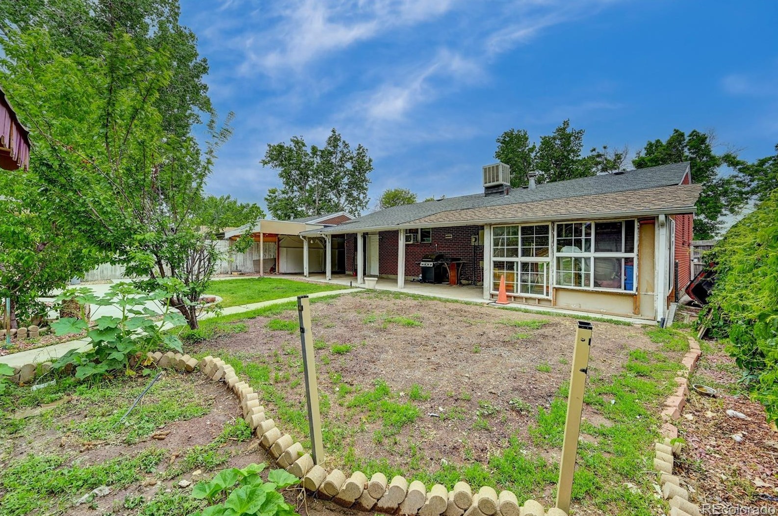 5452 Quari St, Denver CO 80011-1809 exterior