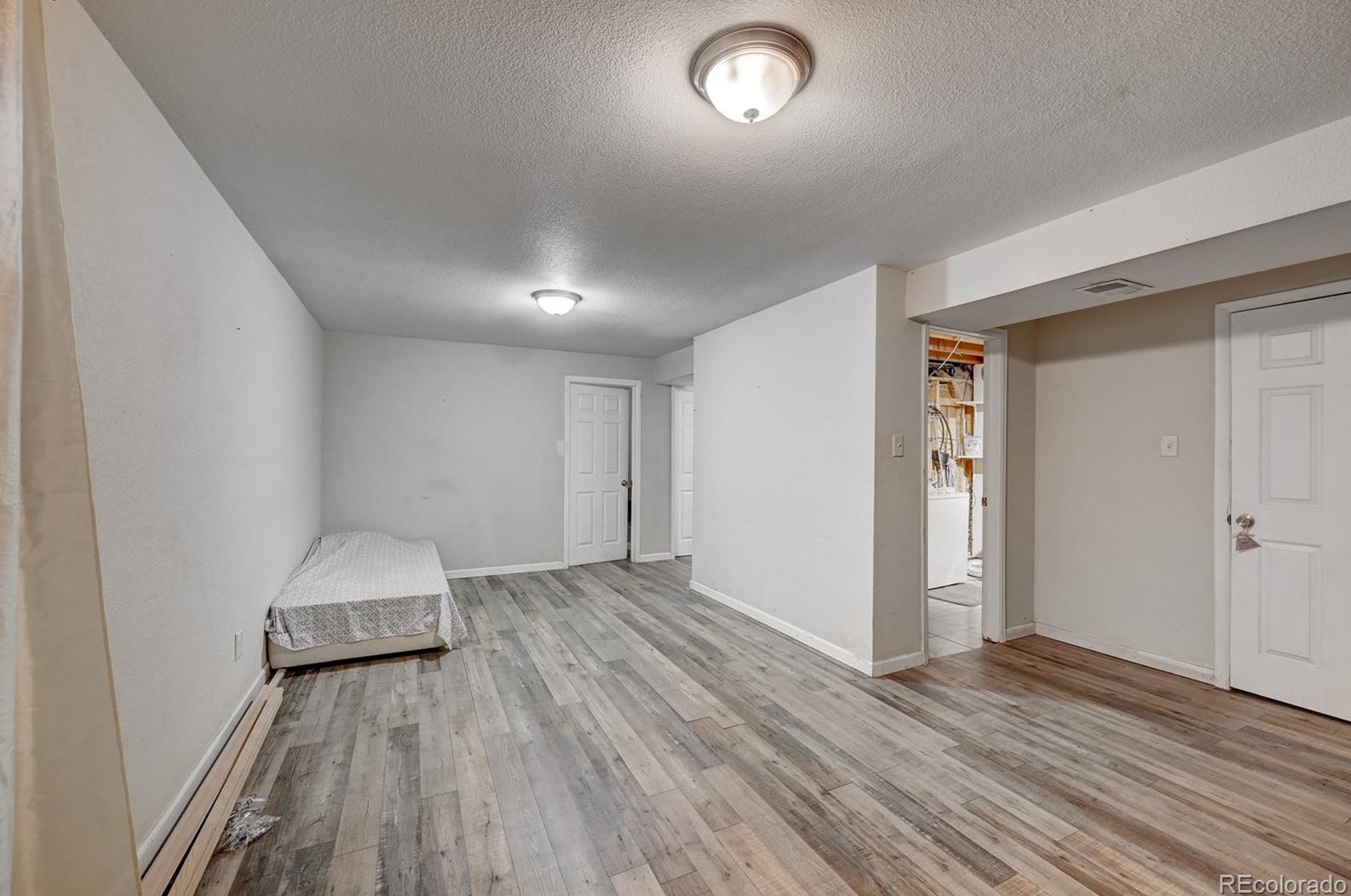 5452 Quari St, Denver CO 80011-1809 exterior