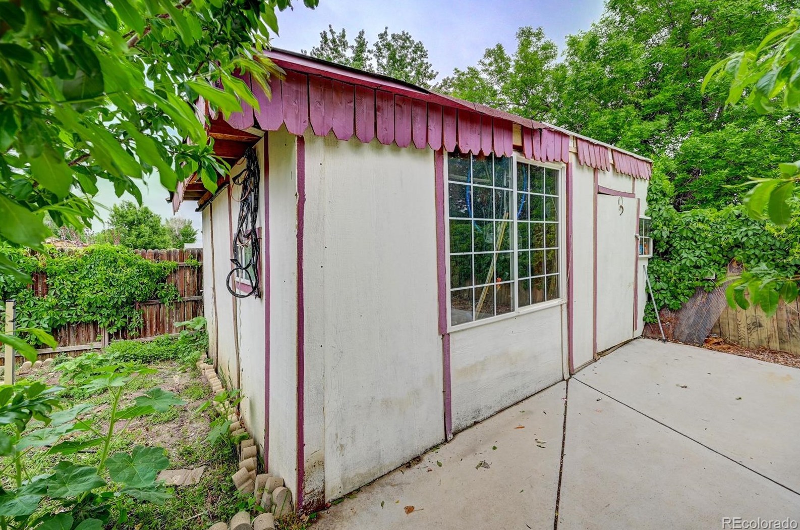 5452 Quari St, Denver CO 80011-1809 exterior